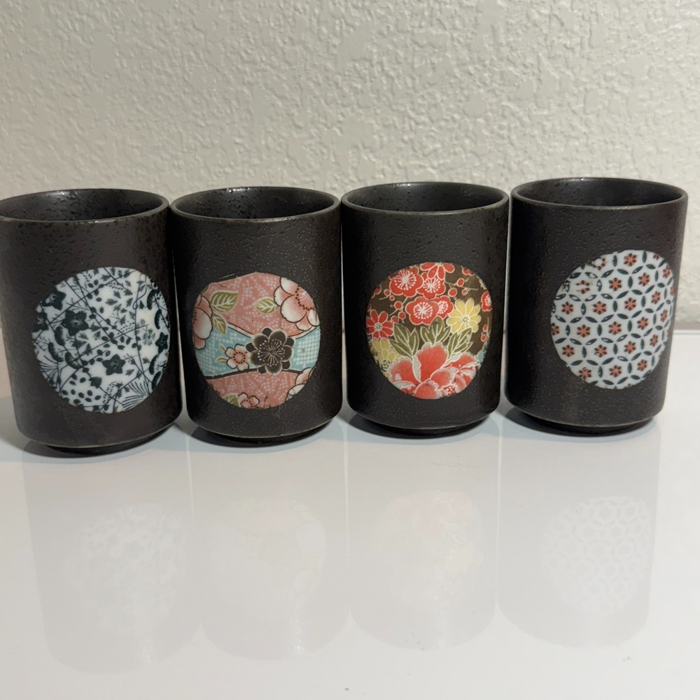 Japanese Yunomi Ceramic Tea Cup Set of 4 Floral Themed Cups